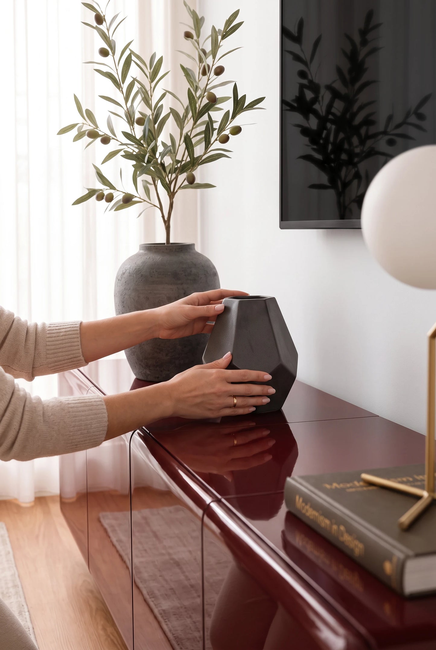 Zora TV Unit
